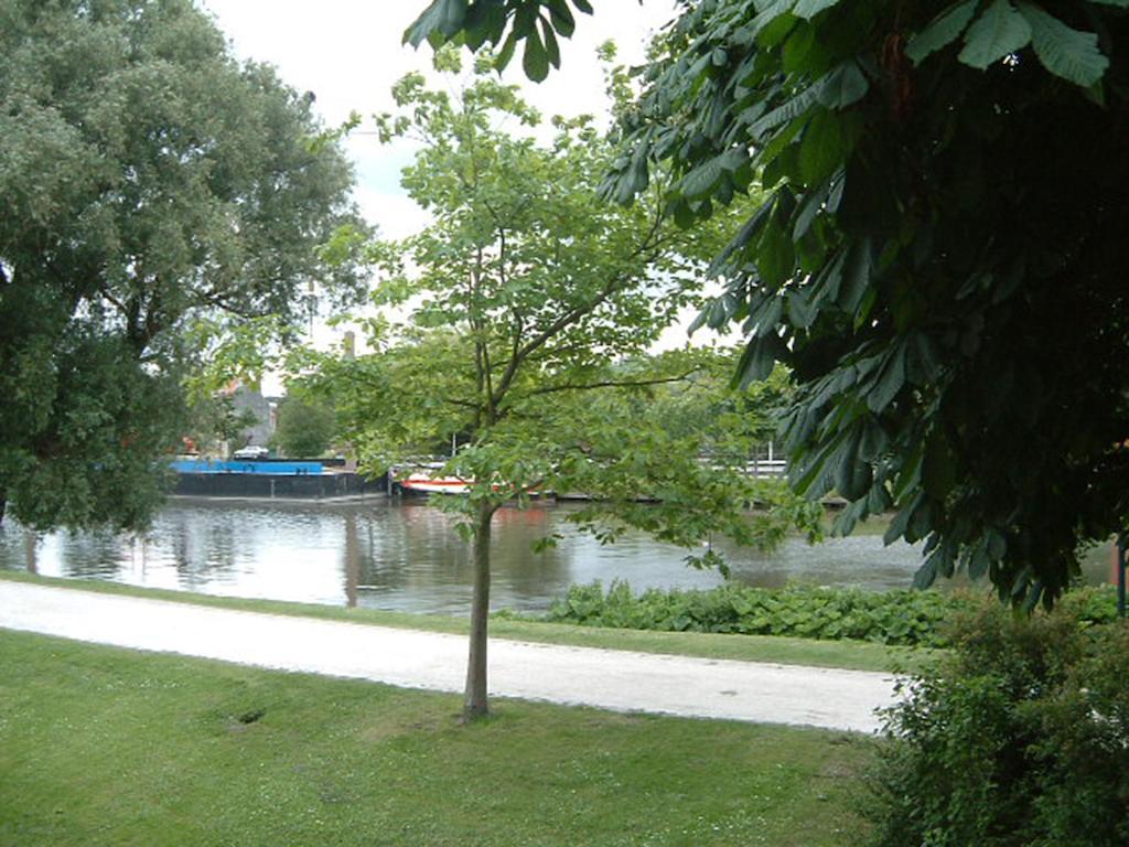 B&B Waterside Brugge Buitenkant foto